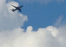 Aérien : les Outre-mer seront exonérés de l’éco-taxe sur les billets annonce le ministre des Transports