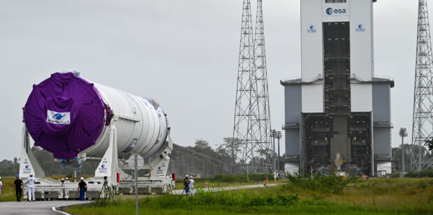 Ariane 6 : le corps central de la fusée a rejoint le pas de tir