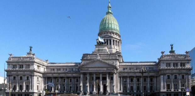 Grève générale programmée en janvier en Argentine pour protester contre les réformes du nouveau président