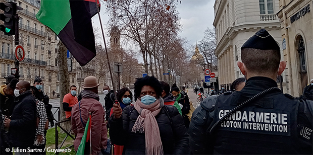 Le collectif « Connexion Dom » empêché de manifester à Paris
