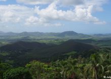 De la Guyane à la Nouvelle-Calédonie : rendre la terre au peuple autochtone