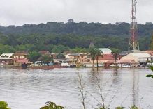 A Saint-Georges de l’Oyapock, la problématique de la rentrée scolaire sous Covid-19 pour les élèves et enseignants résidant sur la rive brésilienne