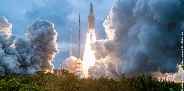 Le télescope James Webb lancé avec succès par Ariane 5