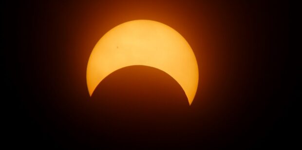 Une éclipse partielle visible cet après-midi en Guyane