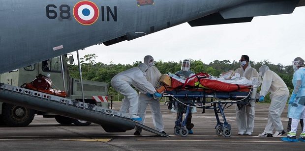 Covid-19 : des patients guyanais très jeunes évacués en Martinique, les biologistes qui effectuent les tests ont levé le pied dimanche