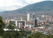 « Medellín lance sa Quatrième révolution industrielle », sur RFI