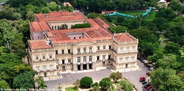 Le Musée National du Brésil est parti en fumée