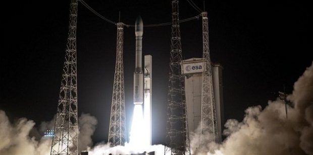 Vega met sur orbite un petit satellite d’observation du globe pour le Pérou et quatre pour une filiale de Google